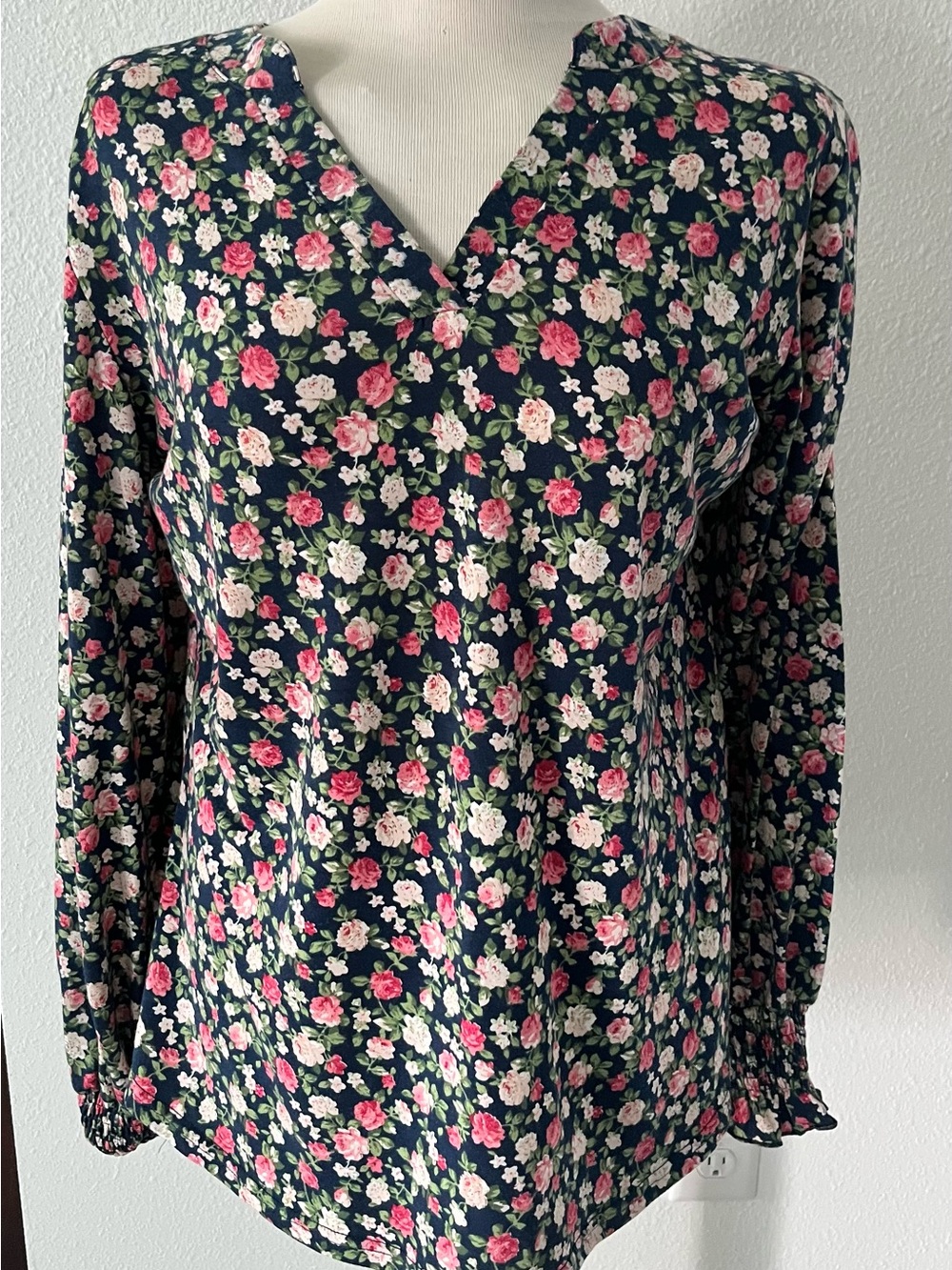 Floral V-Neck Long-Sleeve Knit Top in Navy with Pink & Cream Flowers